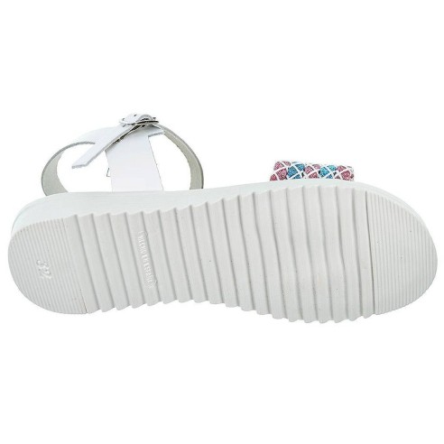 Crecendo Sandalia en piel. Con pala fantasía en colores, cierre en pulsera con hebilla. Plantilla de piel. Suela antideslizante.