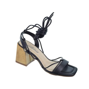 Isteria Sandalia sintética. Tiras en pierna y planta acolchada. Tacón 7cm de altura imitación madera y suela antideslizante 2