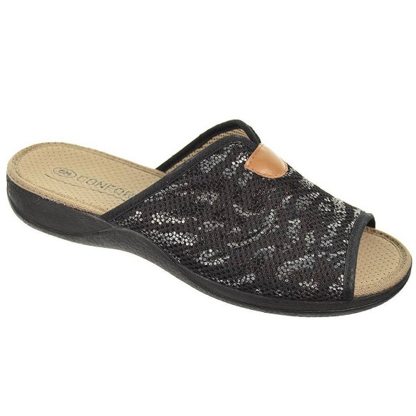 30204 Cmconfort Zapatilla textil destalonada con puntera abierta, plantilla textil acolchada. Piso de goma antideslizante.