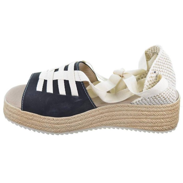 3505 Duendy Sandalia piel nobuck. Ajuste con tiras al tobillo. Plantilla acolchada confortable. Suela en plataforma muy ligera.