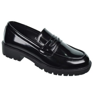 B&W Zapato Mocasín en charol sintético y detalle con antifaz. Suela de goma desdentada antideslizante. 2