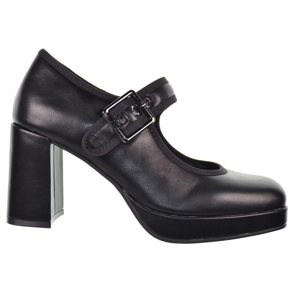 25139 D´Angela Zapato sintético. Con correa y plantilla acolchada. Suela de goma con plataforma y tacón ancho de 8cm de altura.