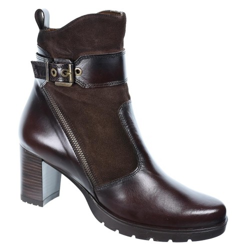 Leury20 Desireé Botín Piel serraje. Forro textil plantilla acolchada. Cremallera. Suela antideslizante. Tacón grueso de 7cm.