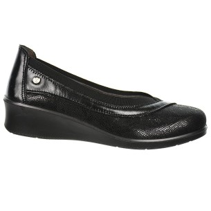 21853 Laura Azaña Zapato Confort Piel estilo salón. Con elástico. Forro y plantilla textil anti bacterias. Piso poliuretano cuña