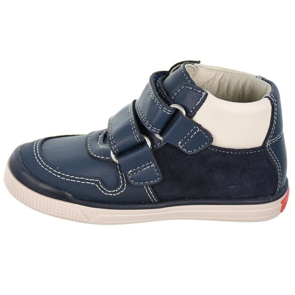 035320 Pablosky Botín Piel. Forro transpirable. velcro y puntera reforzada. Suela antideslizante flexible.