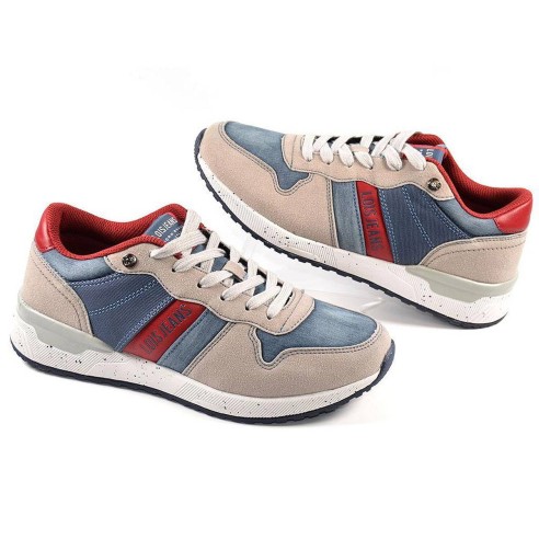 84823 Lois Sneaker Sneaker textil, forro acolchado textil, cierre en cordones y piso de eva termoconformada, muy ligero.