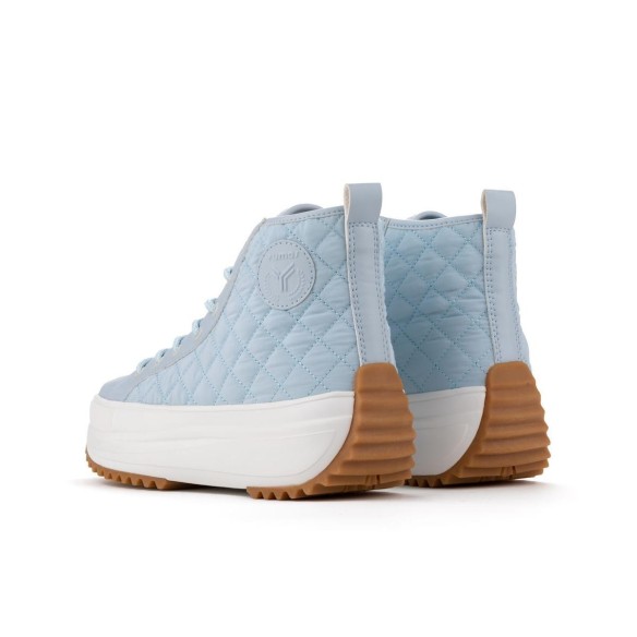 Madelein Yumas Botín Botín nylón y microfibra, forro textil y plantilla confort látex. Cierre en cordones. goma antideslizante.