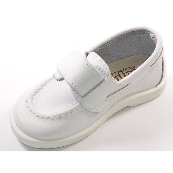 80500 Xiquets Nautico 80500 XIQUETS. Zapato Náutico de piel. Cierre en velcro ajustable, plantilla de piel acolchada extraible y