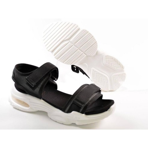 57619 Xti Sandalia Sandalia material textil, tiras con velcro en pala y tobillo. Planta acolchada, muy confortable y piso de pla