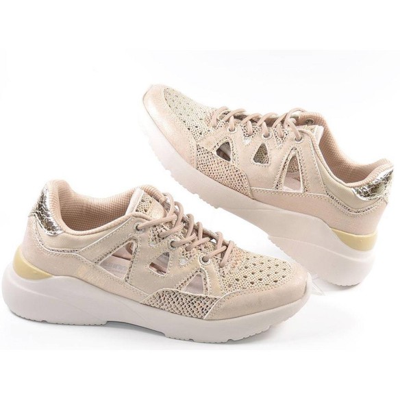 Natacha Yumas Sneaker Sneaker nylon perforado y sintético. Cierre de cordones y plantilla confort látex. Piso de eva termo confo