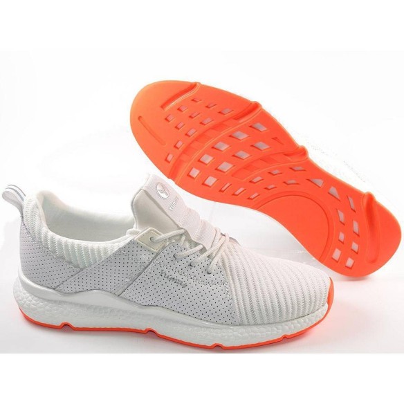 Everton Yumas Sneaker Sneaker piel y serraje, forro textil acolchado transpirable y plantilla confort látex. Cierre en cordones 