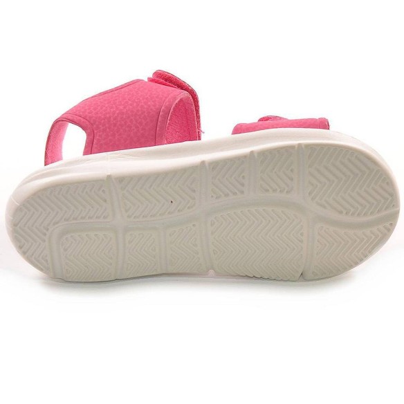 Sakira Nicoboco Sandalia Playa SAKIRA NICOBOCO. Sandalia material sintético con cierre de doble velcro y piso de Eva termoconfor