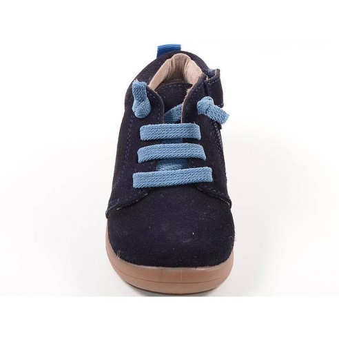 52001 Xiquets Botín Comprar Botín en serraje piel, forro textil acolchado. Cierre en cordones elásticos y cremallera en lateral 