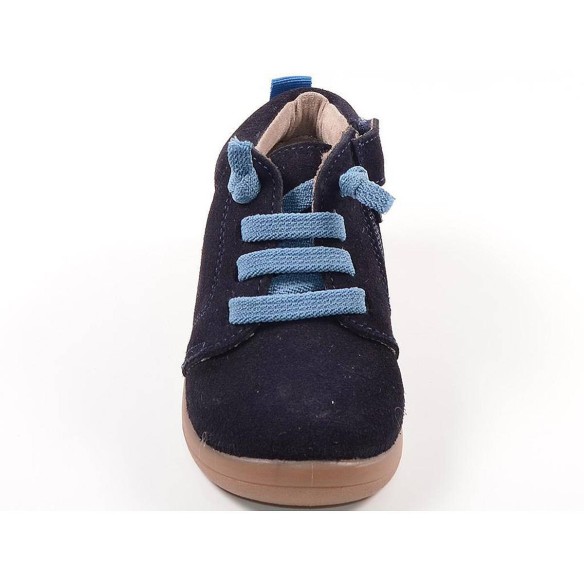 52001 Xiquets Botín Comprar Botín en serraje piel, forro textil acolchado. Cierre en cordones elásticos y cremallera en lateral 