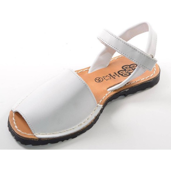 T-1 v Crecendo Sandalia  Ibicenca Sandalia Ibicenca en material piel, con cierre de velcro ajustable. Planta en piel y piso de g