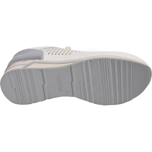 3550 Treintas 30s Zapato Confort Zapato de piel perforada. Plantilla acolchada memory foam extraíble. Cierre en cordones y suela