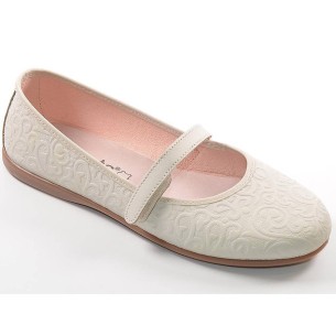 70428 Xiquets Zapato Comprar Zapato de piel con un grabado muy original, cierre en velcro y plantilla en piel acolchada. Piso de