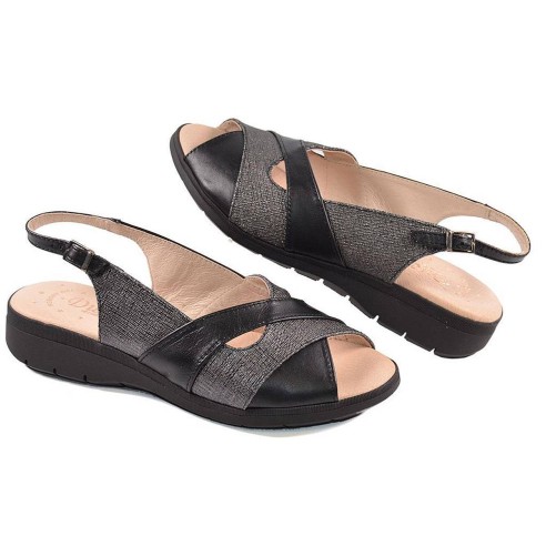 601 Miba Sandalia Sandalia piel y forrado interior piel. Cierre con hebilla. Plantilla piel muy confortable. Piso de goma muy fe