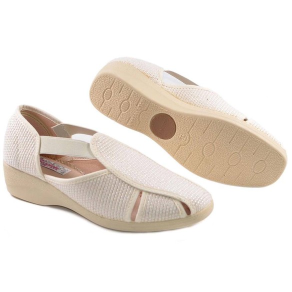 2525 Cosdam Zapatilla 2525 COSDAM. Zapatilla textil con elasticos laterales. Planta acolchada y piso de cuña en caucho antidesli