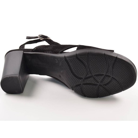 91174 Desiree Sandalia Sandalia en piel serraje . Forro y plantilla en piel. Cierre con hebilla. Piso plataforma con suela antid