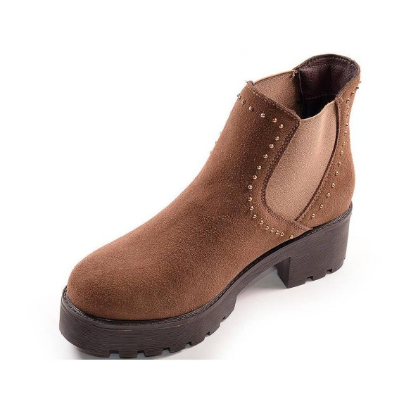 Leonor Chika10 Botín Comprar Botín en ante sintético, forrado interior en textil y elásticos en ambos lados. Piso plataforma en 