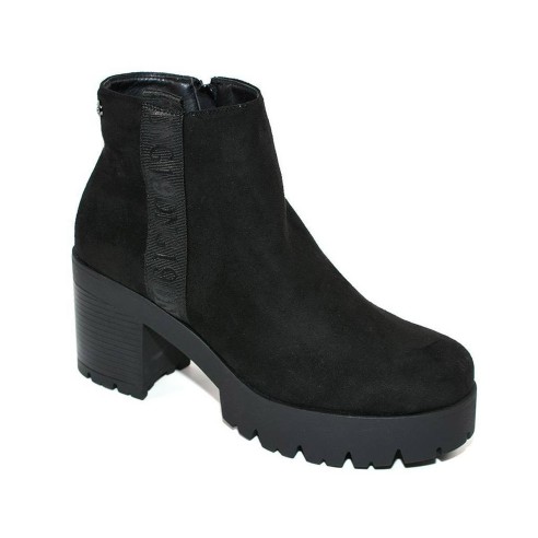 16302 D'angela Botín Comprar Botín de antelina, banda lateral de raso y forro textil. Cremallera interior. Piso de caucho con pl