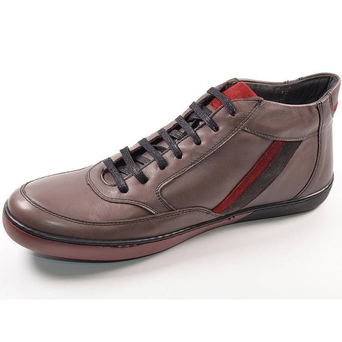 5235 Nuper Botín Comprar botín en piel, con cierre en cordones y forro interior y plantilla acolchada en textil . Piso de goma a