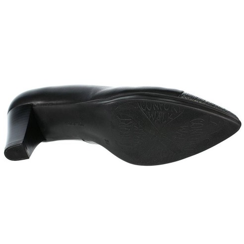 2071 Desireé Zapato Zapato en piel y forro en textil. Plantillas especiales para el descanso del metatarso. Piso plataforma anti