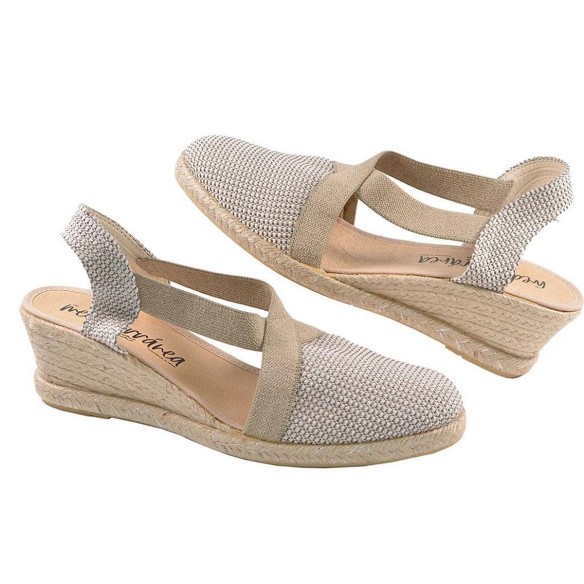 10296 Mediterránea  Alpargata Zapatilla Alpargata textil con elásticos laterales, forro interior textil y plantilla acolchada. P