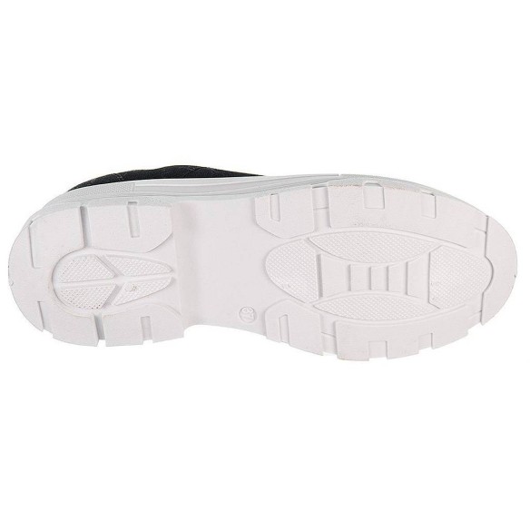 79158 Refresh Zapatilla 79158 REFRESH. Zapatilla de lona con cierre en cordones ajustables y plantilla textil acolchada. Piso y 