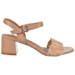 17647 D'Angela Sandalia 17647 DANGELA. Sandalia de rafia y cierre de pulsera con hebilla ajustable. Tacón ancho con altura de 5c