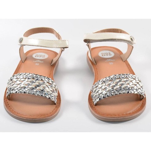 59477 Gioseppo Sandalia Sandalia sintética. Pala trenzada metalizada. Pulsera con cierre velcro ajustable. Plantilla latex confo