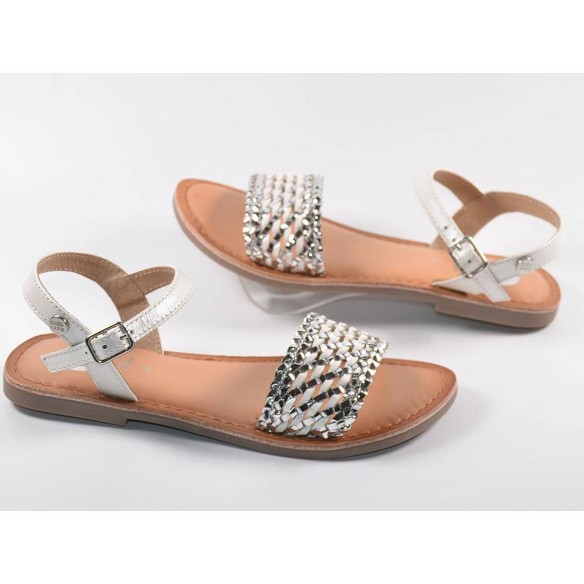 59476 Gioseppo Sandalia Sandalia material sintético. Pala trenzada metalizado y pulsera con hebilla ajustable. Plantilla látex c