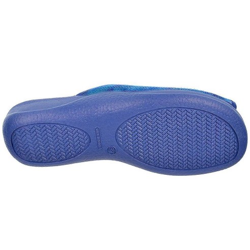 20242 Cmconfort Zapatilla Casa 20242 CMCONFORT. Zapatilla textil destalonada con puntera abierta, plantilla textil acolchada. Pi