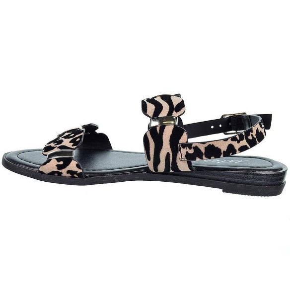 22076 Isteria Sandalia 22076 ISTERIA SANDALIA textil animal print, cierre con hebilla, plantilla acolchada en sintético y piso d