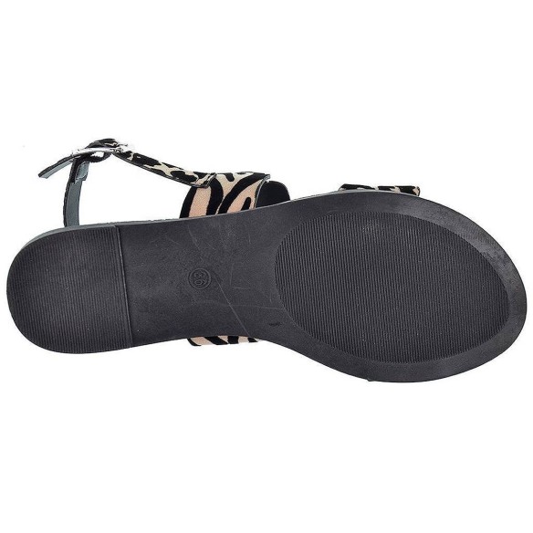 22076 Isteria Sandalia 22076 ISTERIA SANDALIA textil animal print, cierre con hebilla, plantilla acolchada en sintético y piso d