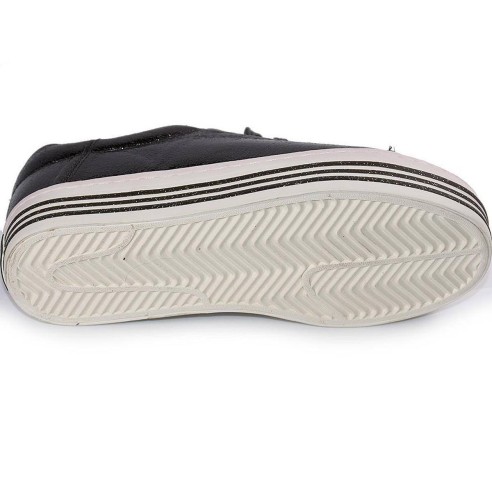 56261 Gioseppo Zapatilla Comprar Zapatilla sintético con brillo. Forro en textil acolchado. Cierre en cordones. Piso con platafo