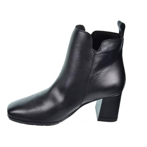 Dami4 Desireé Botín piel Botín de piel. Forro en textil y cierre con cremallera exterior. Tacón ancho de altura 6cm. y piso de g