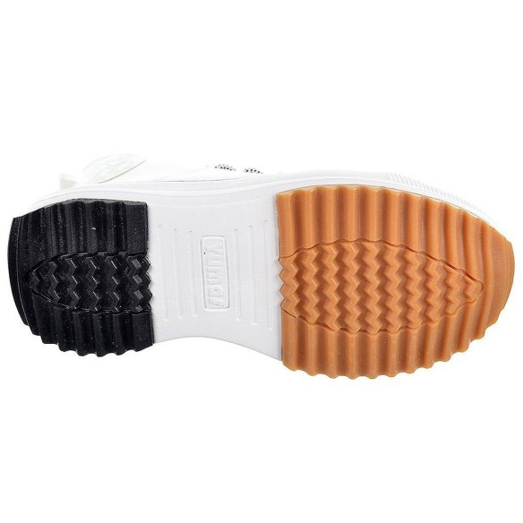 Yeray Yumas Botín Botín en microfibra, forro en textil y plantilla confort látex y cordones para un ajuste perfecto. Entresuela 