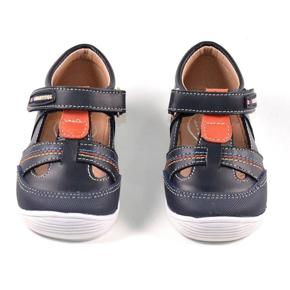 10190 Guantitos Sandalia Sandalia piel, forro y plantilla interior muy absorbente y transpirable. Cierre de velcro, máximo confo