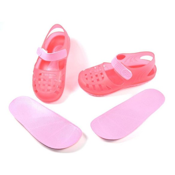 Bay Igor Cangrejera Comprar Sandalia Cangrejera traslúcida, cierre de velcro y plantilla antideslizante confort extraíble. Para 