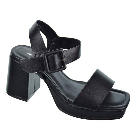 22306 Isteria Sandalia Plataforma Sandalia sintético con cierre en hebilla regulable. Piso con plataforma forrada de 2cm aprox. 