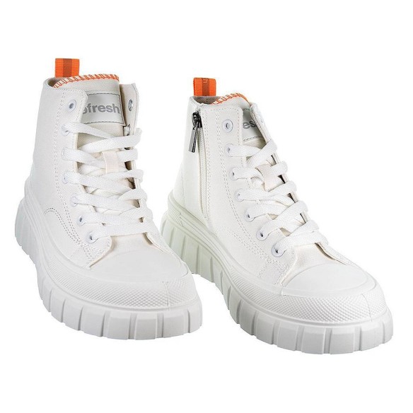170791 Refresh Zapatilla tipo Botín de lona. Cordones y plantilla textil acolchada. Piso y puntera de goma antideslizante.