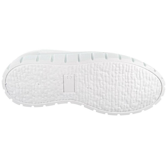 170746 Refresh Zapatilla de lona con cierre en cordones ajustables y plantilla textil acolchada. Goma antideslizante.