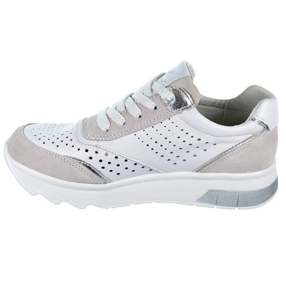 23301  Amarpies Zapato Casual de mujer en piel perforada. Plantilla acolchada confort extraíble