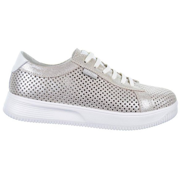 17086 Amarpies Zapato Casual de Mujer en piel perforada. Plantilla acolchada confort extraíble. Cordones.  suela de caucho.