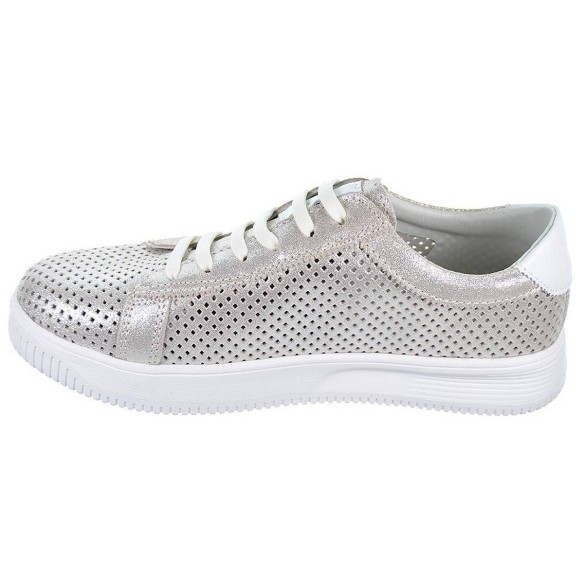 17086 Amarpies Zapato Casual de Mujer en piel perforada. Plantilla acolchada confort extraíble. Cordones.  suela de caucho.