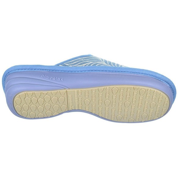 1811 Biorelax Zapatilla Casa destalonada en textil con esponja técnica y tejidos transpirables. Piso de cuña antideslizante