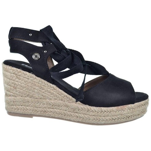 170771 Refresh Sandalia en antelina. cintas. Forro textil y plantilla acolchada. plataforma con cuña. forro yute. Antideslizante