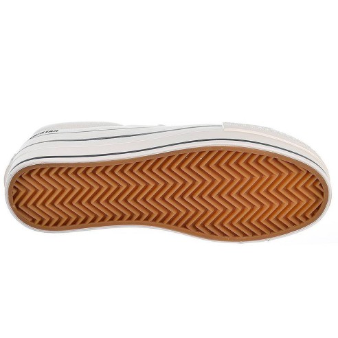 21453 DNG Zapatilla de lona. Forro textil. Cierre en cordones. Piso con plataforma y puntera de goma antideslizante. Bambas